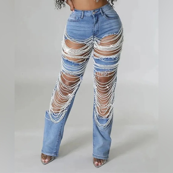 Denim - Pearl Embellished Jeans
Size L